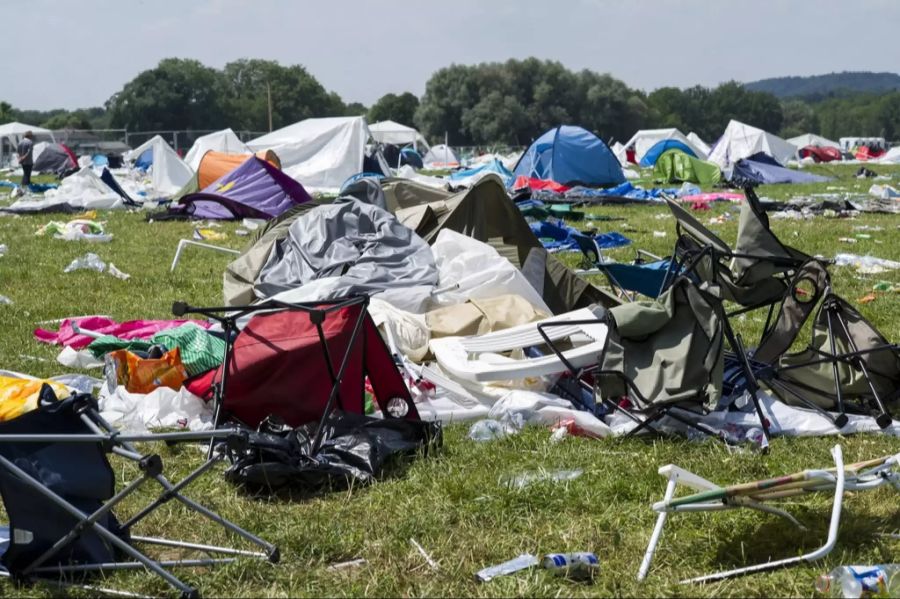 Liegengebliebener Abfall