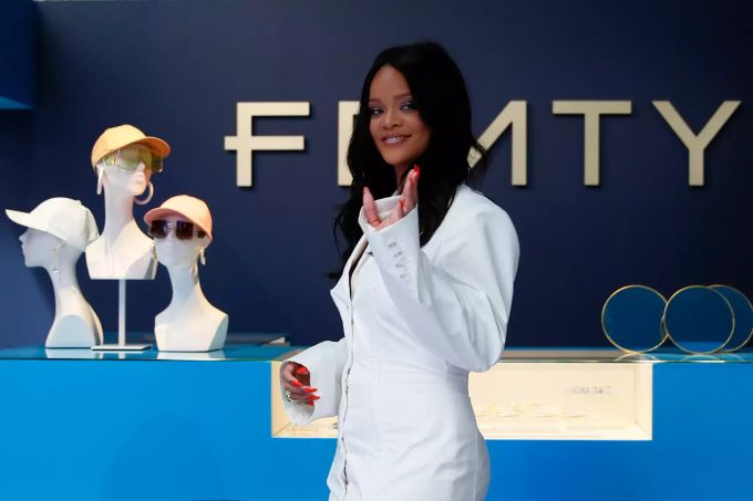 Rihanna stellt ihre erste Kollektion des Modelabels «Fenty» vor. Rihanna