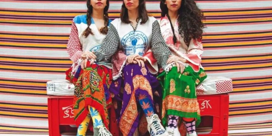 A-Wa pflegen nicht nur musikalisch ihren ganz eigenen Stil. Foto: Hassan Hajjaj