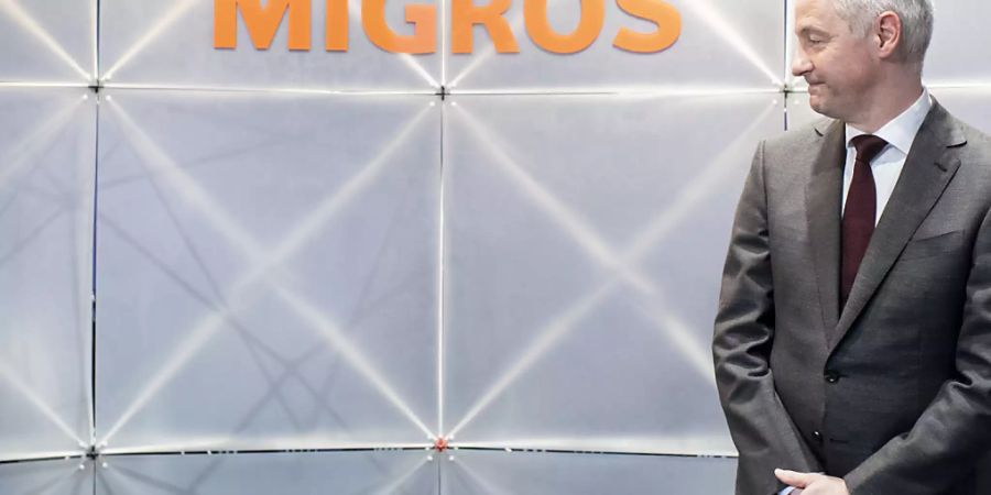 Migros-Chef Fabrice Zumbrunnen sucht für den Verkauf von Globus, Interio, Depot und M-Way nach Interessenten, die gewillt sind, in die Firmen zu investieren.(Archivbild)