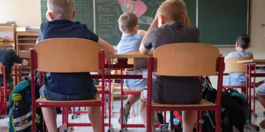 CDU-Politiker Carsten Linnemann will Kinder ohne Deutschkenntnisse zunächst in die Vorschule schicken und später einschulen. Foto: Marijan Murat