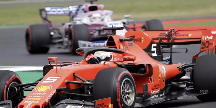 Kam beim Training in Silverstone am Freitag nicht über die viertschnellste Zeit hinaus. Sebastian Vettel. Foto: Luca Bruno/AP