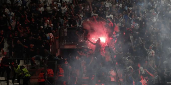 Beim Spiel zwischen der Eintracht Frankfurt und Olympique Marseille gab es Auseinandersetzungen zwischen den beiden Fan-Lagern. olympique marseille