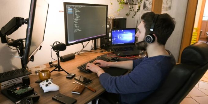 Mann im Homeoffice Mann im Homeoffice