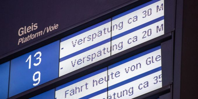 Berlin - So (un)pünktlich war die Deutsche Bahn im September