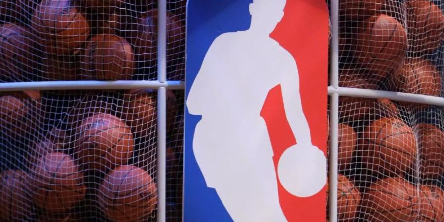 Das Logo der NBA (National Basketball Association). Foto: Justin Lane/EPA/dpa