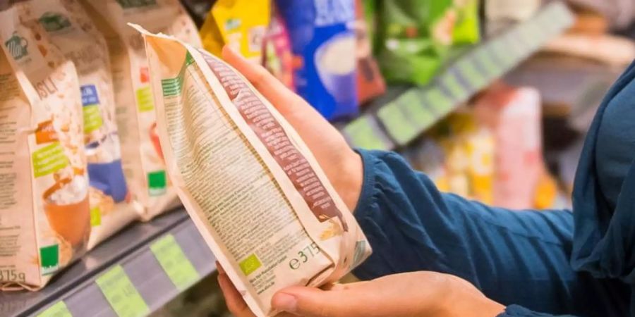 Zum Schutz von Verbrauchern gibt es künftig strengere Vorgaben bei Lebensmittelverpackungen. Foto: Benjamin Nolte/dpa-tmn/Archivbild