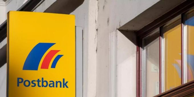 Bei der Postbank stehen Tarifverhandlungen an. Foto: Monika Skolimowska/dpa-Zentralbild/dpa Bei der Postbank stehen Tarifverhandlungen an. Foto: Monika Skolimowska/dpa-Zentralbild/dpa