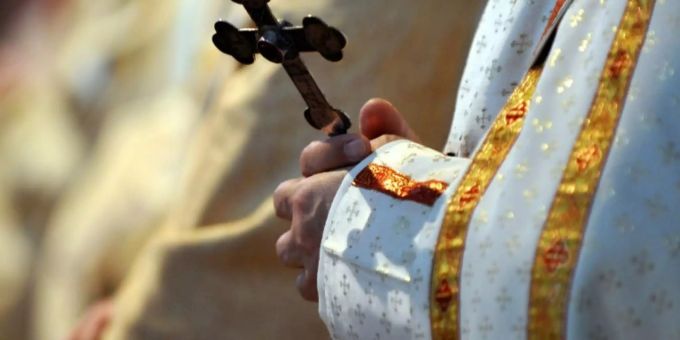 Die katholische Kirche wird von einem Missbrauchsskandal erschüttert. Nun werden Schweizer Bischöfe bedroht. Schweizer Bischöfe