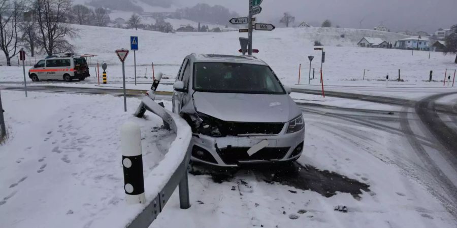 Schnee Unfall St. Gallen