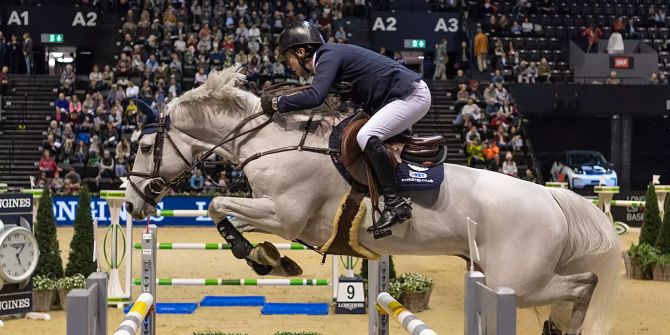 SCHWEIZ, CSI BASEL, SPRINGREITEN,