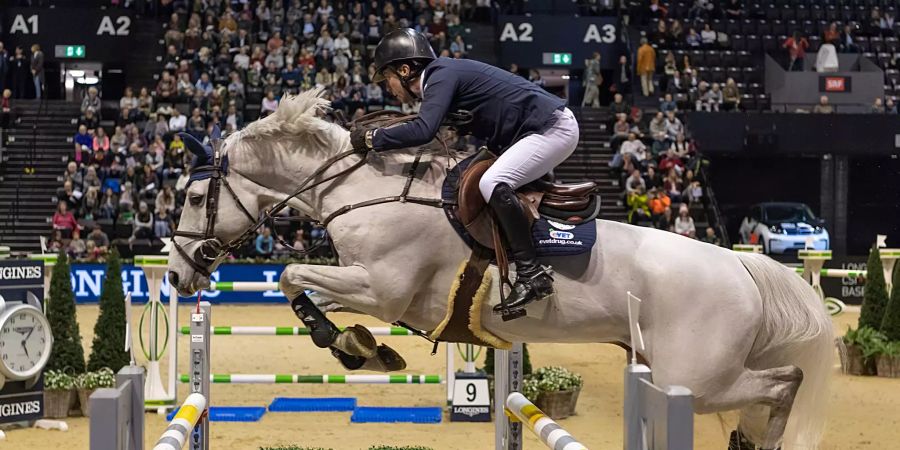 SCHWEIZ, CSI BASEL, SPRINGREITEN,