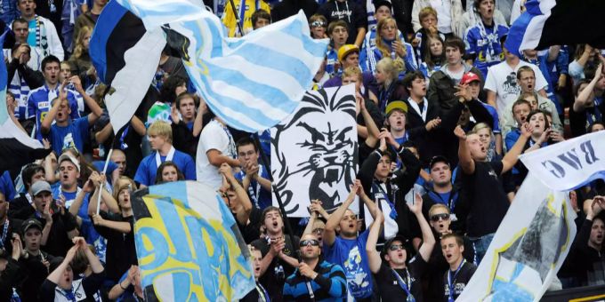 Die Luzerner Fans im Letzigrund. Die Luzerner Fans im Letzigrund.