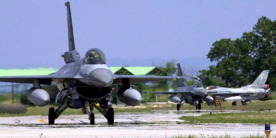 F-16