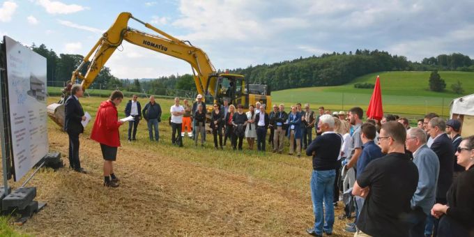 Köniz - Baubeginn für Schule und Sport in Niederwangen