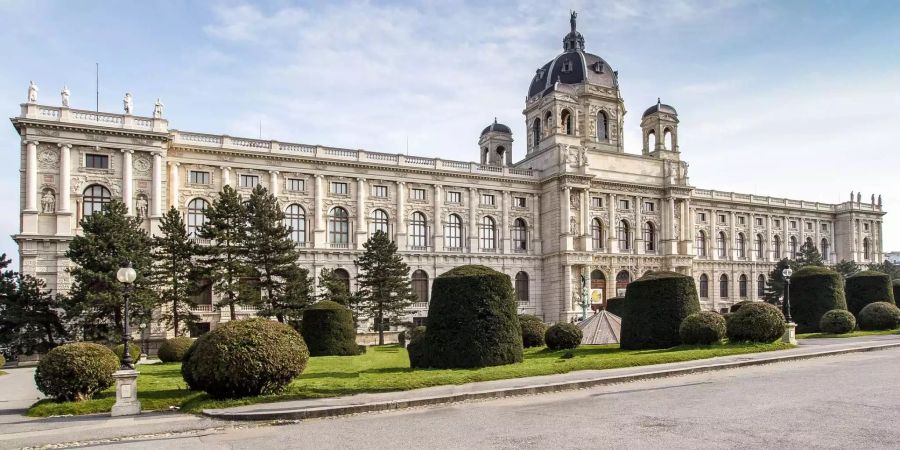 Der Prozess findet in Wien statt.