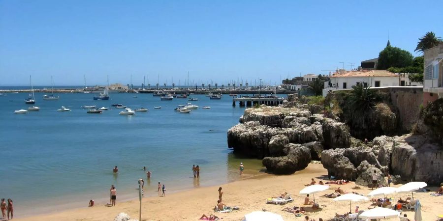 Ein kleiner Strand im Zentrum von Cascais, Bild: Pixabay