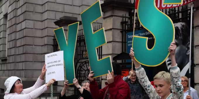Abstimmung in Irland - Legal Abtreiben – auch die Schweiz brauchte ihre Zeit