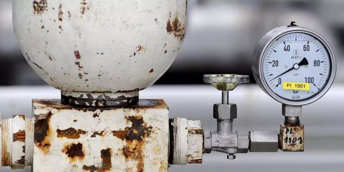 Druckanzeige und Zweigstelle eines Erdgas-Tankes - Keystone Druckanzeige und Zweigstelle eines Erdgas-Tankes - Keystone