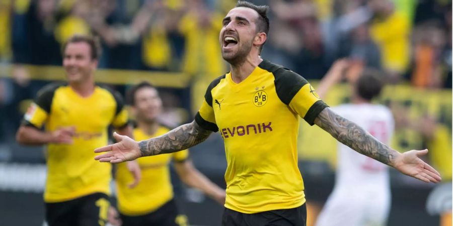 Dortmunds Paco Alcácer jubelt über seinen Treffer zum 4:3 in der Nachspielzeit.