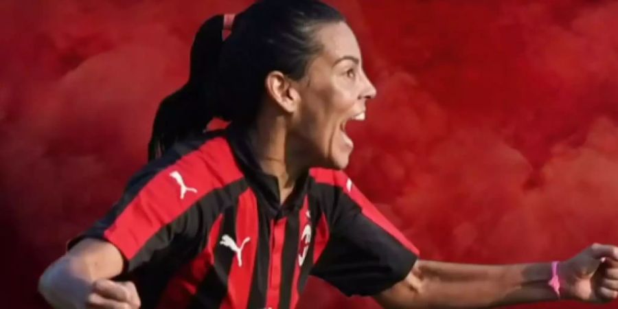 Milan-Spielerin Thaisa Moreno erzielt das Tor des Monats November.