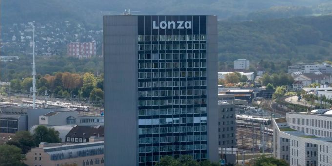 Der Lonza Turm steht in Basel. Der Lonza Turm steht in Basel.