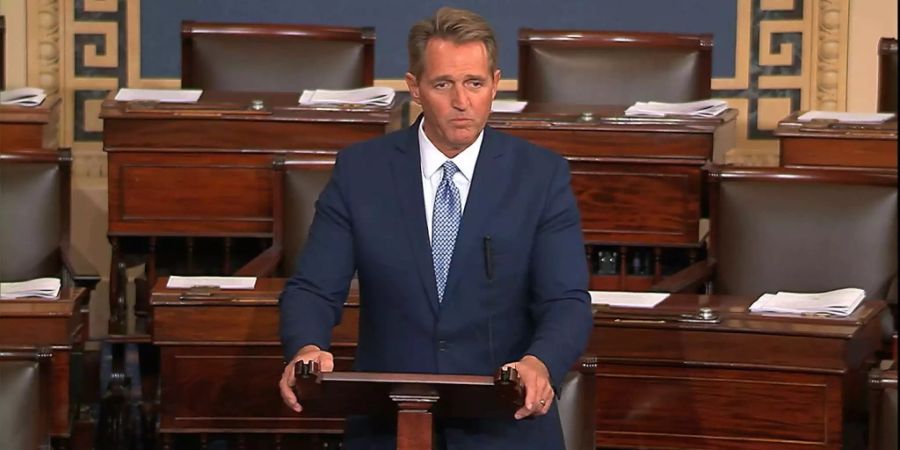 Senator Jeff Flake beklagt eine «offenkundige Missachtung von Wahrheit und Anstand».