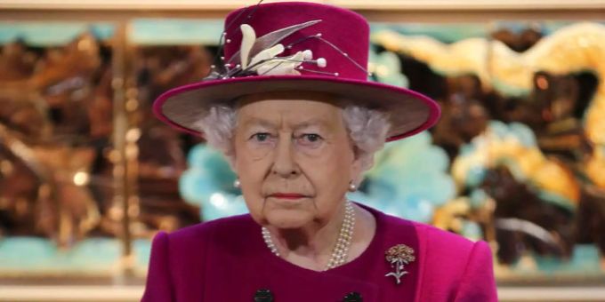 Queen Elizabeth ist wütend. queen elizabeth