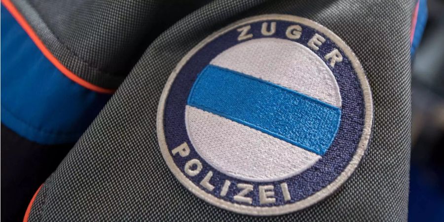 Die Zuger Polizei konnte die beiden Rumänen kurz nach der Meldung verhaften.