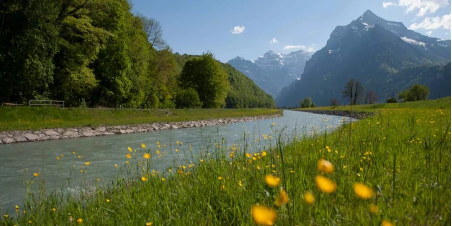 In vielen Schweizern Gewässern werden derzeit besonders geringe Abflussmengen registriert.