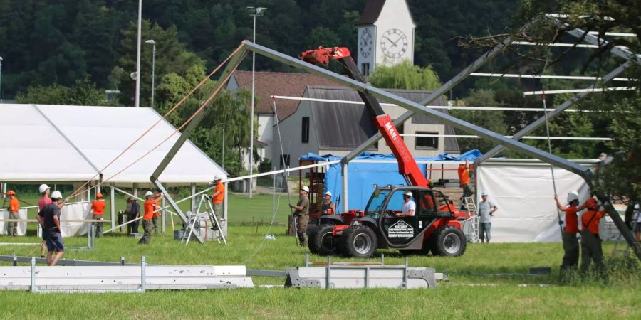 Die Vorbereitungsarbeiten laufen nun bereits seit fast zwei Wochen.