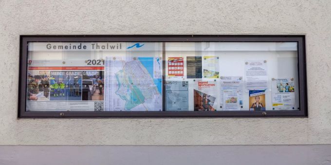 Informationstafel in Thalwil. Informationstafel in Thalwil.