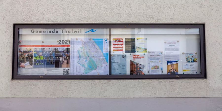 Die Informationstafel der Gemeinde Thalwil.