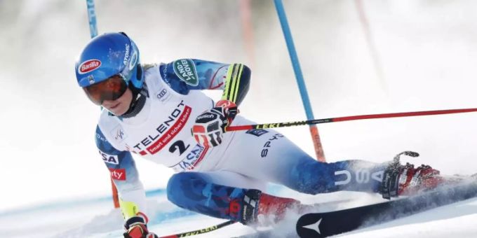 Ski-Star Mikaela Shiffrin setzt sich für die Olympischen Spiele 2022 und die Weltcup-Rennen grosse Ziele. Foto: Gabriele Facciotti/AP/dpa Olympia 2022