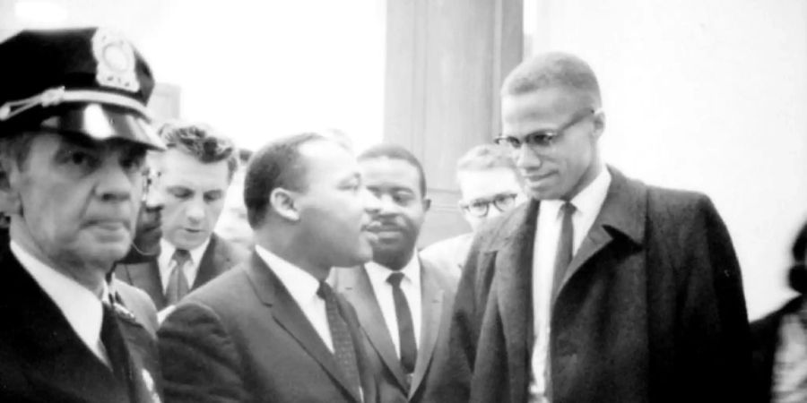 Malcolm X (r). mit Martin Luther King