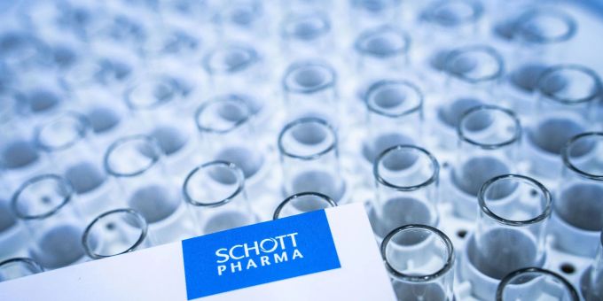 Ein Kästchen voller Karpulen, wie sie hauptsächlich für die Abfüllung und Verabreichung von Insulin verwendet werden. Ein Kästchen voller Karpulen, wie sie hauptsächlich für die Abfüllung und Verabreichung von Insulin verwendet werden.