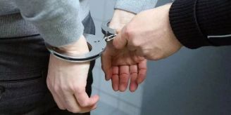 Aarau AG - Bewohner überrascht Dieb und hält diesen fest