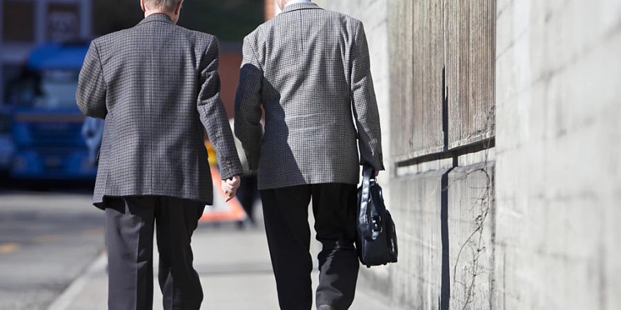 Die Genfer Stimmberechtigten wollen nicht, dass Grossaktionäre in steuerlich attraktivere Kantone abwandern. (Symbolbild)