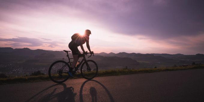 Monika Sattler - Per Velo: 124 Pässe in 30 Tagen - wer will mitfahren?