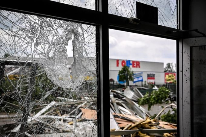 Ein Tornado fegt durch Paderborn (NRW). Paderborn