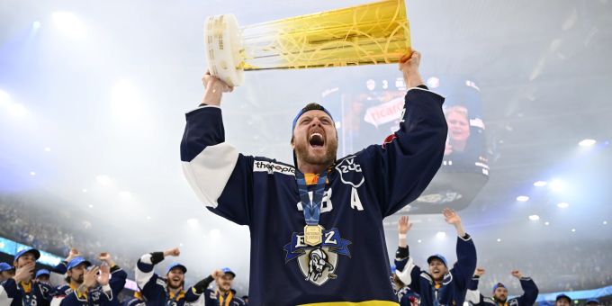 ZSC vergibt 3:0 - Der EV Zug ist nach historischer Final-Wende Meister!