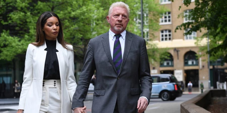 Boris Becker mit seiner Partnerin vor einer seiner zahlreichen Gerichtsverhandlungen.