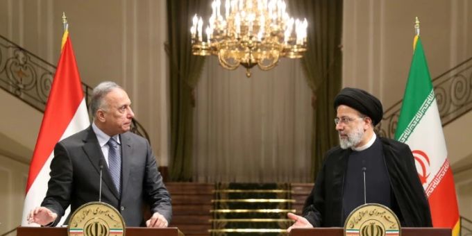 Der irakische Ministerpräsident Mustafa al-Kadhemi (l.) und Irans Präsident Ebrahim Raisi Der irakische Ministerpräsident Mustafa al-Kadhemi (l.) und Irans Präsident Ebrahim Raisi