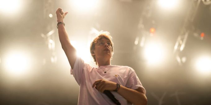 Schmyt spielte am Donnerstag anstelle für Sam Fender am Open Air St.Gallen. Open Air St.Gallen