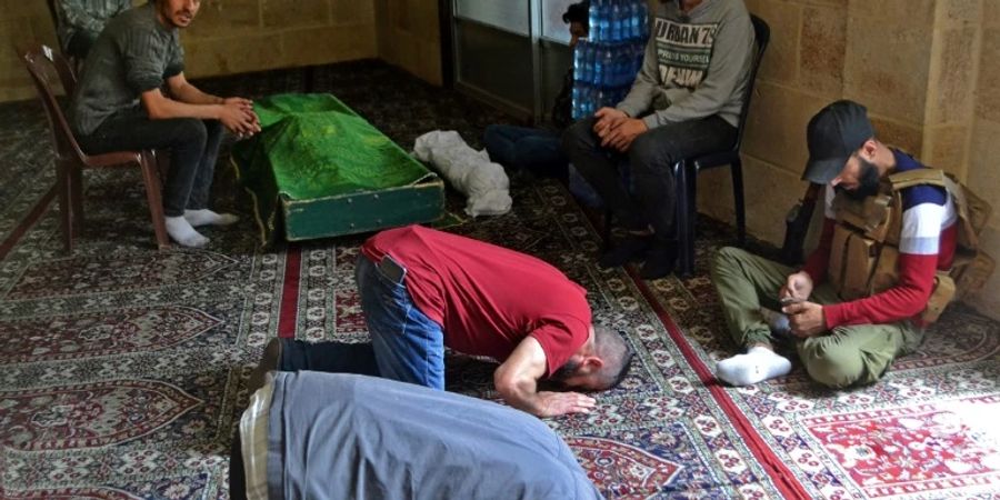 Gebet für Ertrunkene in Libyen