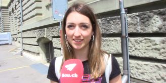 «Bei 30 Grad» - Ab welcher Temperatur springen Sie ins Wasser?