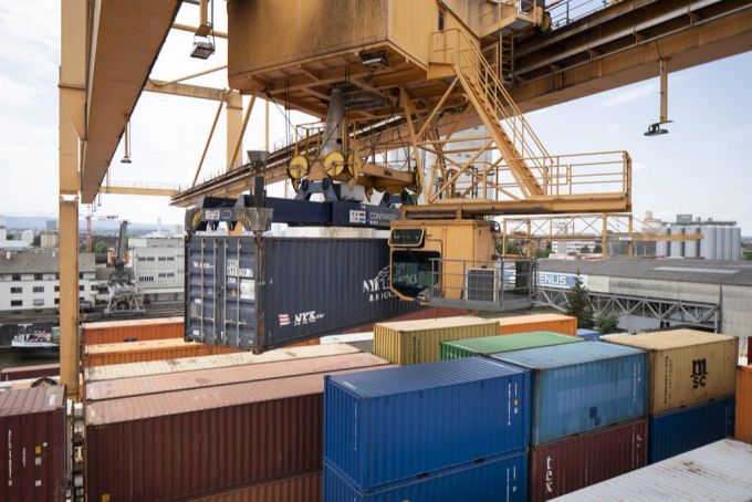 Chinas Null-Covid-Strategie schadet auch dem Schweizer Export. Export Schweiz