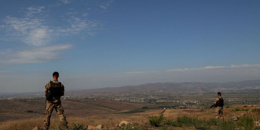 In das Gebiet von Wadi Khaled an der libanesisch-syrischen Grenze im Nordlibanon flüchten täglich Hunderte Menschen.