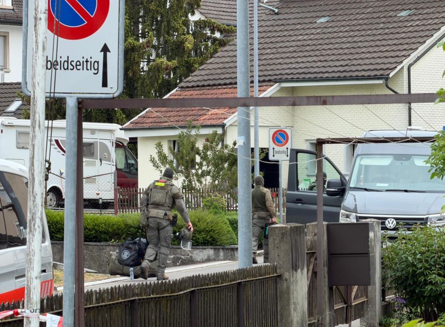 Nachbarn sagen zu Nau.ch, dass die Person bereits auffällig war.