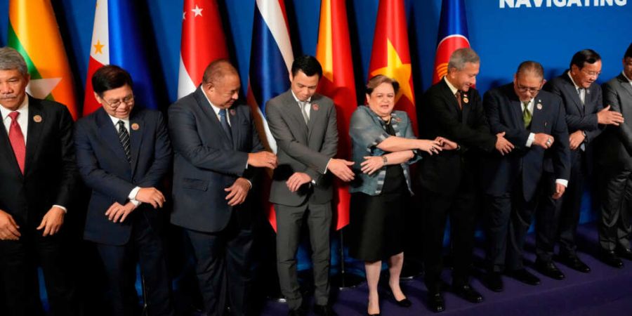 dpatopbilder - Das ASEAN-Außenministertreffen auf der Mactan Expo auf den Philippinen. Foto: Aaron Favila/Pool AP/AP/dpa